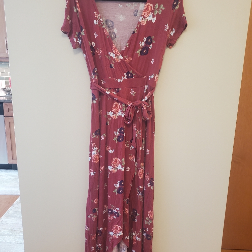 SO, size small, wrap dress